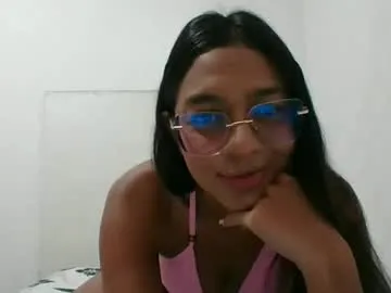missvalentine18 – webcam model profile photo Image 8