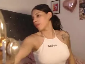 evymiuu – webcam model profile photo Image 9