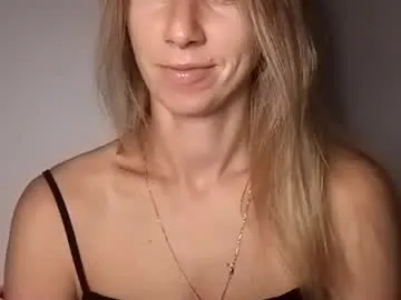 fixielu – webcam model profile photo Image 18