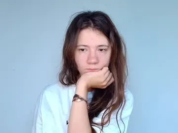 krisi_kiss – webcam model profile photo Image 11