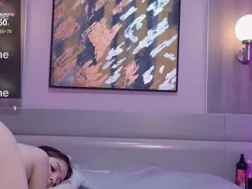 coralie20 – webcam model profile photo Image 15