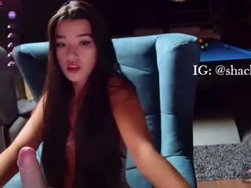 kitten_2001_yoyo – webcam model profile photo Image 7