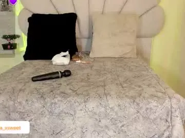 milla_milla – webcam model profile photo Image 16