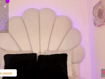 milla_milla – webcam model profile photo Image 2