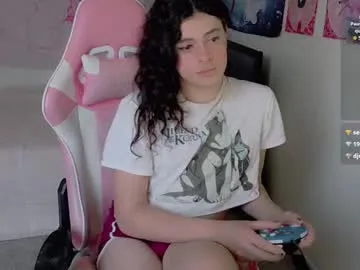 lustyaura – webcam model profile photo Image 7