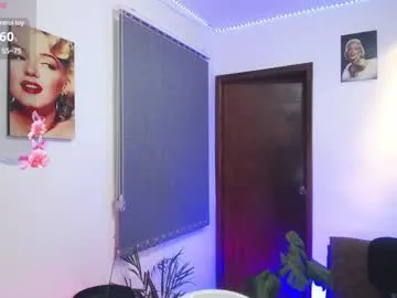 2badforyou – webcam model profile photo Image 5