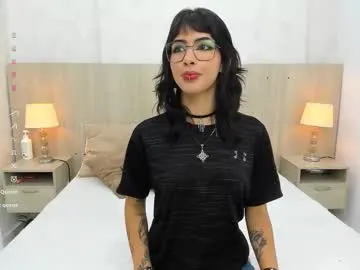 neli_elinek – webcam model profile photo Image 17