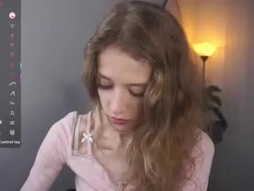 sweety_one_ – webcam model profile photo Image 10