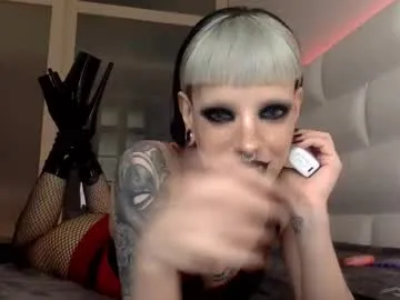 mazzanti_ – webcam model profile photo Image 14