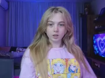 blush_mikki – webcam model profile photo Image 11