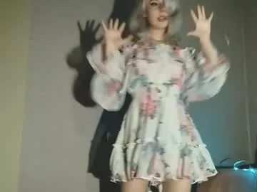 luvkoko – webcam model profile photo Image 9