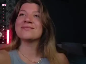 littlesweettifany – webcam model profile photo Image 8