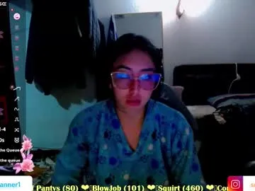 crimsonkitten – webcam model profile photo Image 13