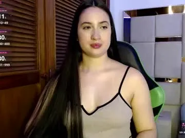 lustyaura – webcam model profile photo Image 14