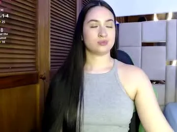 lustyaura – webcam model profile photo Image 4