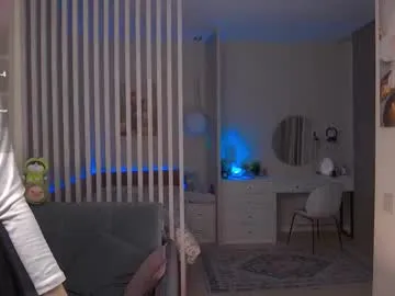 ava_delightt – webcam model profile photo Image 3