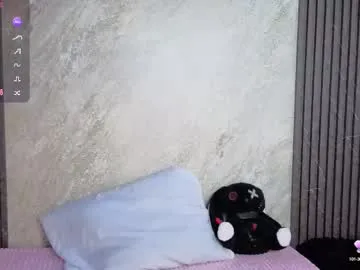 hotel77777 – webcam model profile photo Image 7