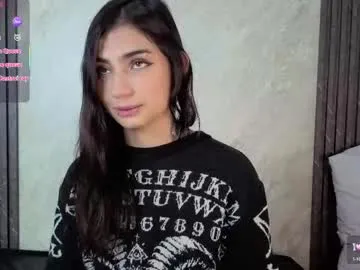 hotel77777 – webcam model profile photo Image 9