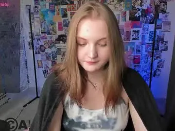love_you_to123 – webcam model profile photo Image 9