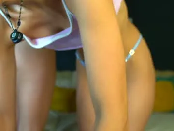 viola_1 – webcam model profile photo Image 3