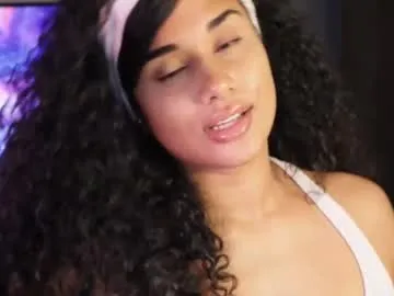 katniislove – webcam model profile photo Image 2