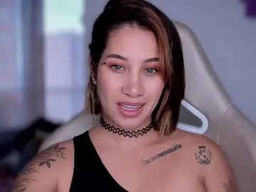 skyisland777 – webcam model profile photo Image 14