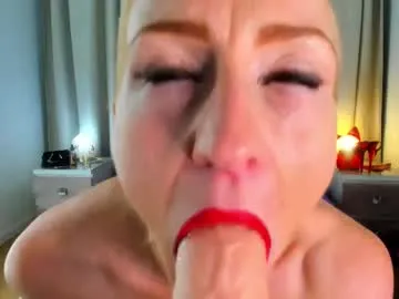 kaylaaaa111 – webcam model profile photo Image 8