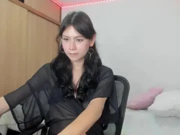 lustyaura – webcam model profile photo Image 8