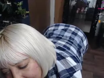 lanie__ – webcam model profile photo Image 7