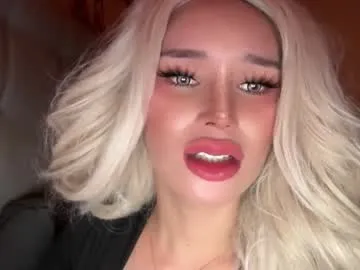 skyisland777 – webcam model profile photo Image 3