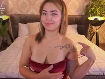 lustyaura – webcam model profile photo Image 19