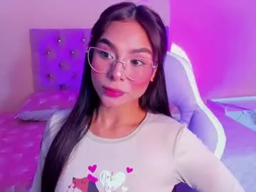 ivyjhonss – webcam model profile photo Image 10