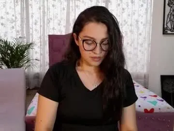 shy_college_girl – webcam model profile photo Image 11