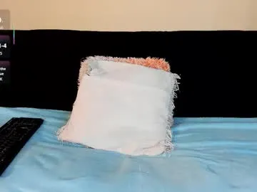 miablueye – webcam model profile photo Image 13