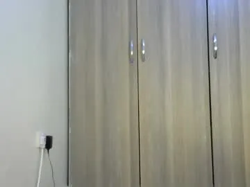 ashley_sweet11 – webcam model profile photo Image 4