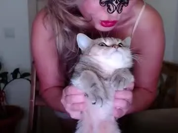 informal_ – webcam model profile photo Image 18