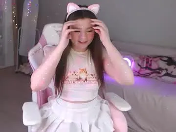 little_nabi – webcam model profile photo Image 2