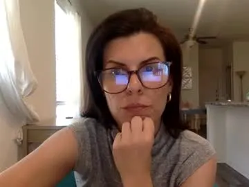 bella_stewartt – webcam model profile photo Image 5