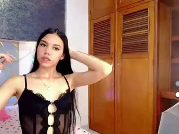 thifa2x – webcam model profile photo Image 2