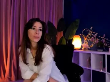 single_fox_4u – webcam model profile photo Image 8