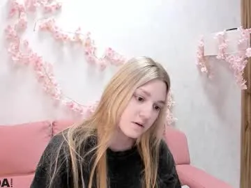 sweet_is_kim2 – webcam model profile photo Image 10