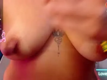 informal_ – webcam model profile photo Image 12