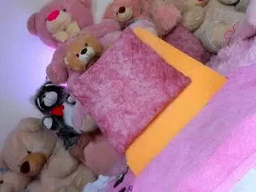 celeste_lincon – webcam model profile photo Image 4