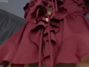 alyonaqueen_ – webcam model profile photo Image 3