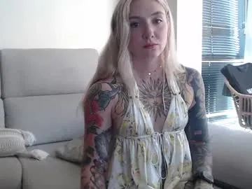 madie_collins7 – webcam model profile photo Image 14