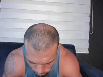 Ninjainia – webcam model profile photo Image 10