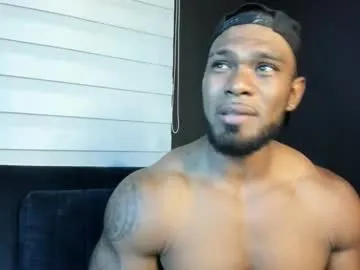 Ninjainia – webcam model profile photo Image 2