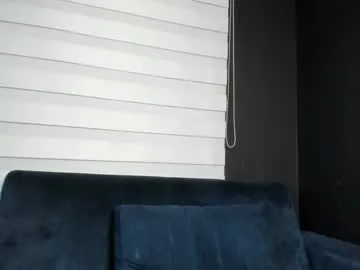 Ninjainia – webcam model profile photo Image 3