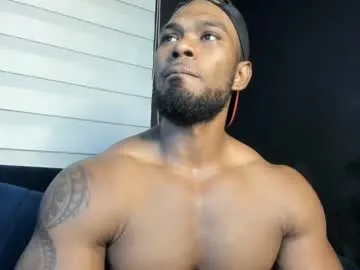 Ninjainia – webcam model profile photo Image 4