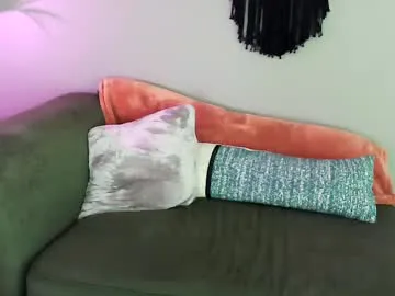 Ninjainia – webcam model profile photo Image 2